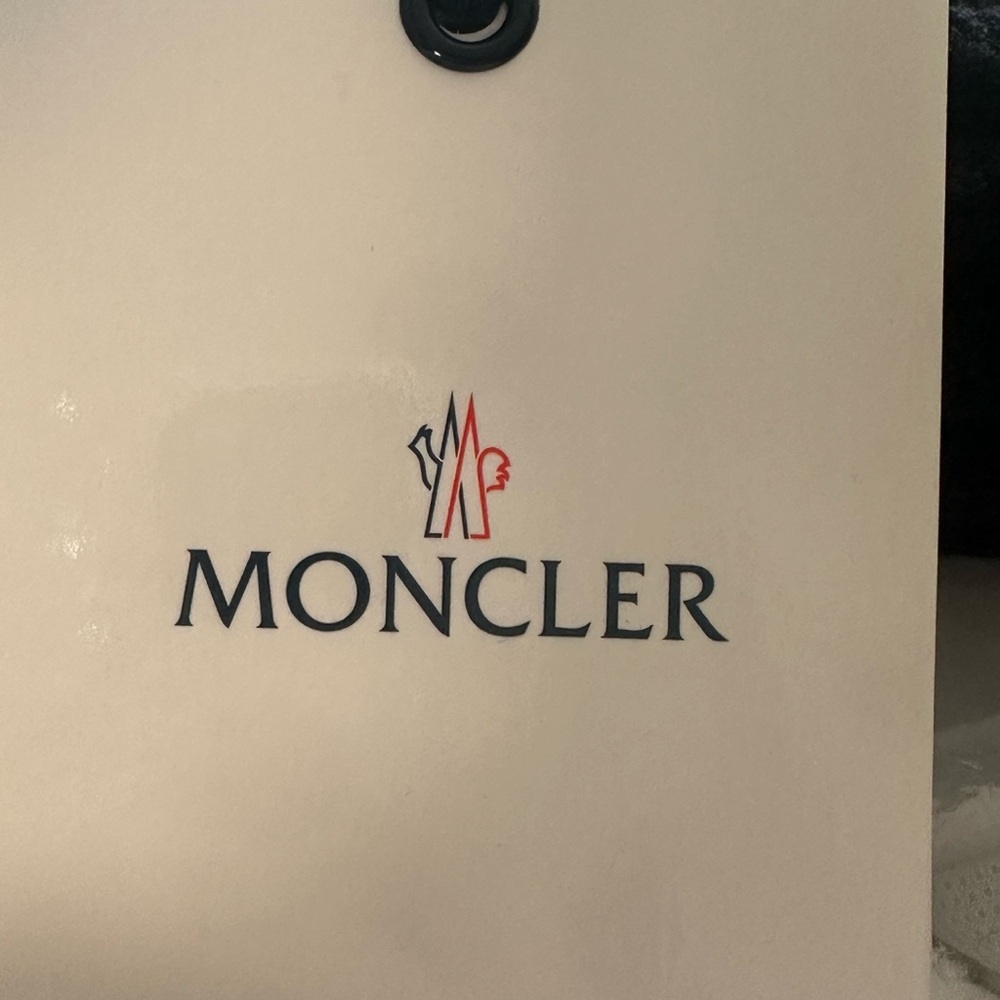 Limited Edition Moncler Unisex Beenie Hat - Black - Picture 2 of 4